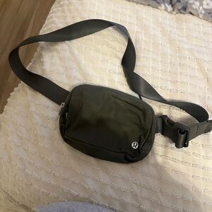 Lululemon Belt Bag (regular size)